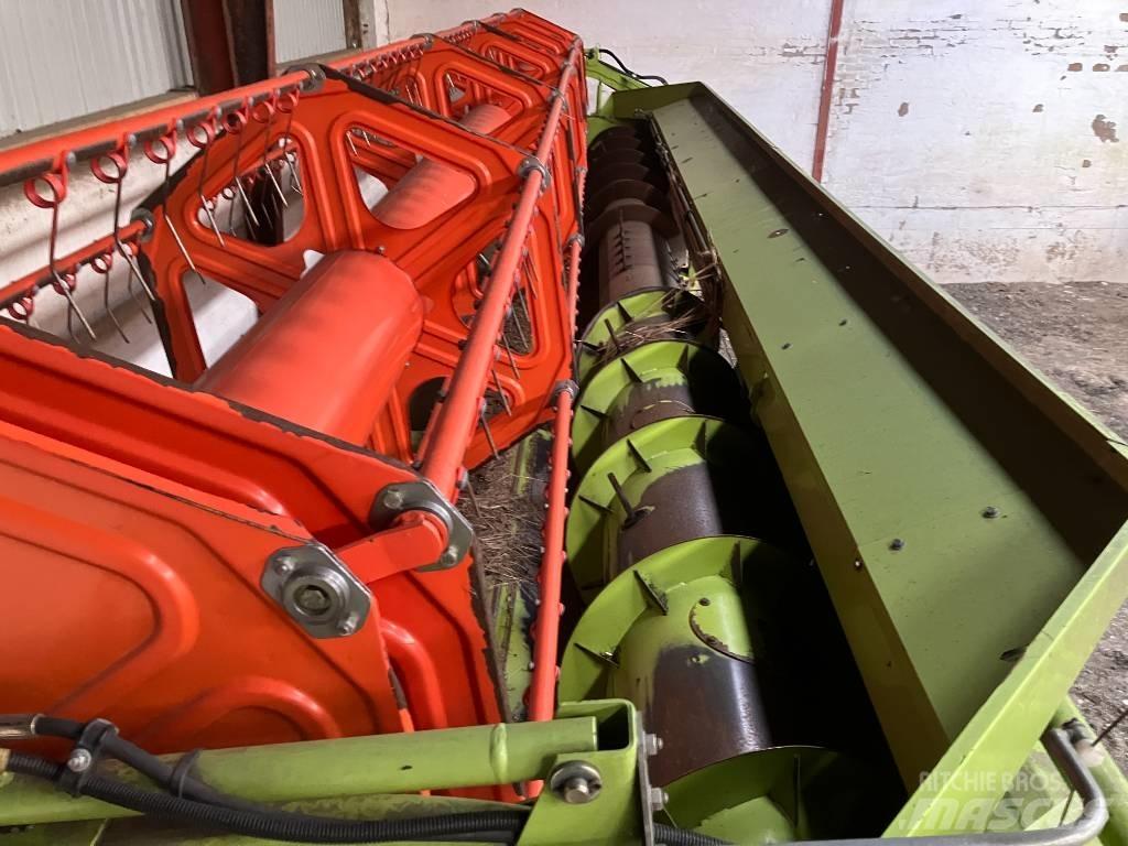 CLAAS LEXION 650 Combine de secerat