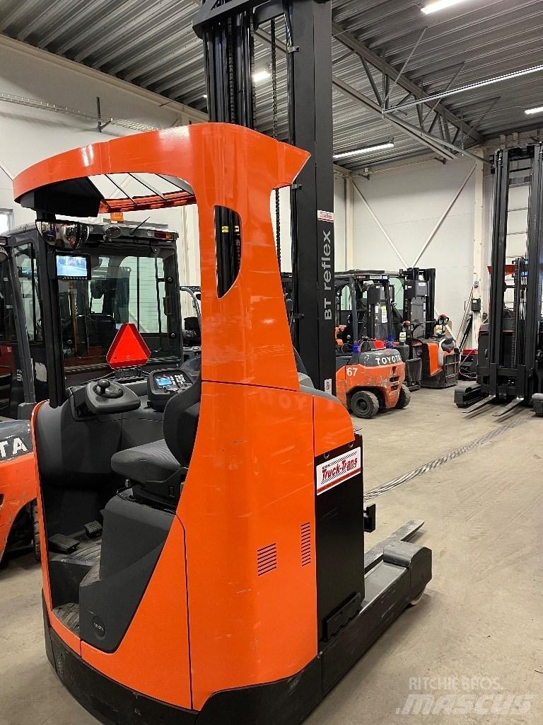 Toyota RRE160 Stivuitor cu catarg retractabil