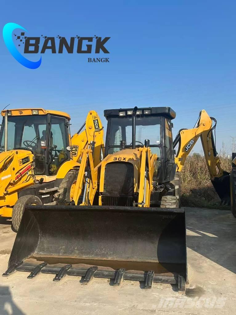 JCB 3 CX 14-4T Buldoexcavatoare