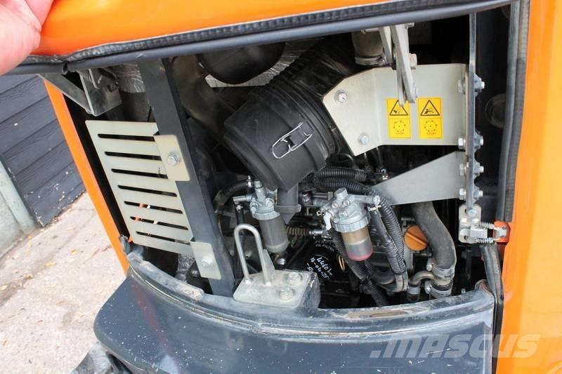 Hitachi ZX 26 U Mini excavatoare < 7t