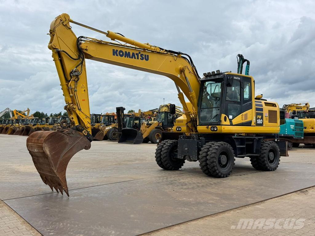 Komatsu PW180-11 Excavatoare cu roti