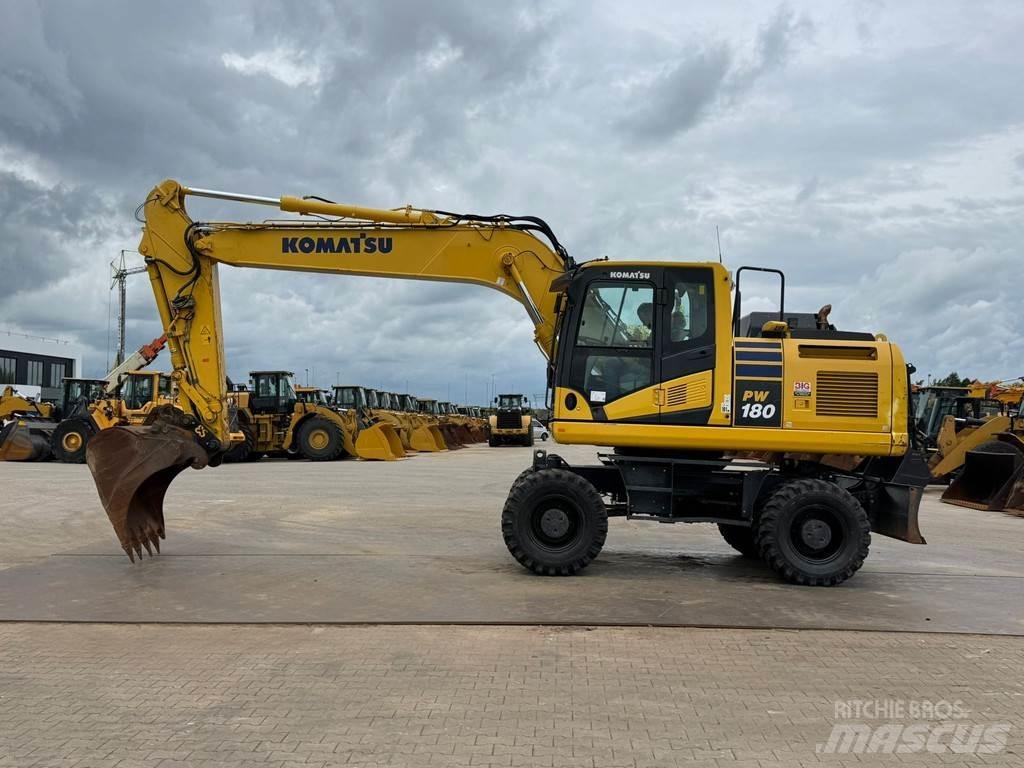 Komatsu PW180-11 Excavatoare cu roti
