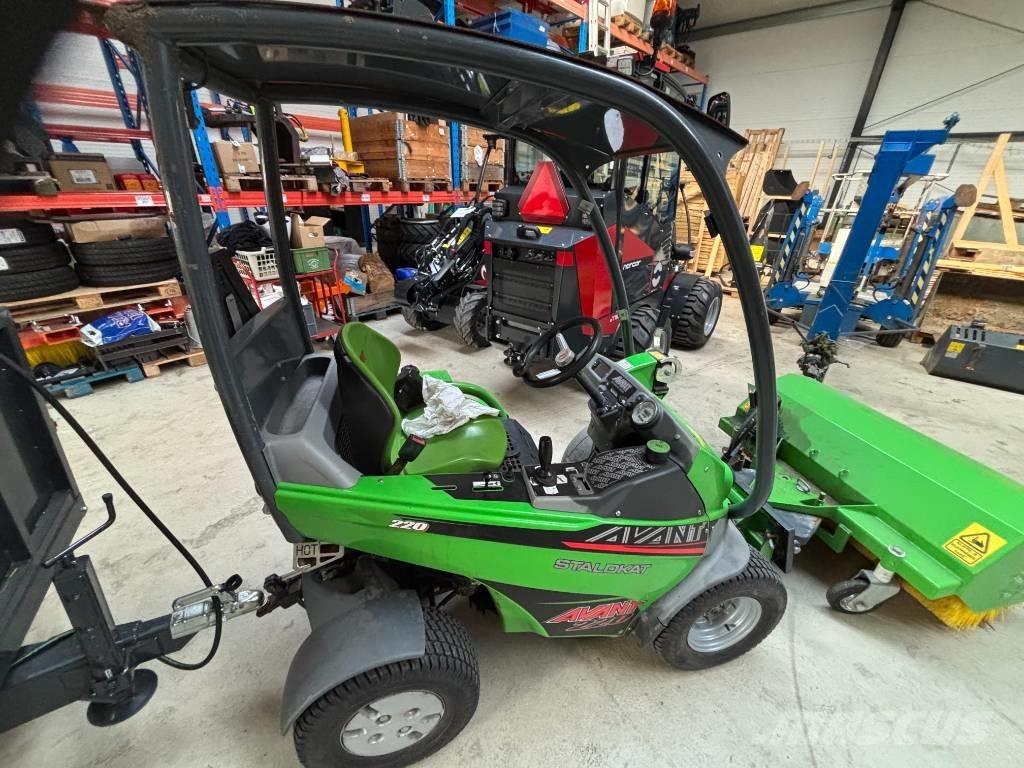Avant 220 Mini incarcatoare