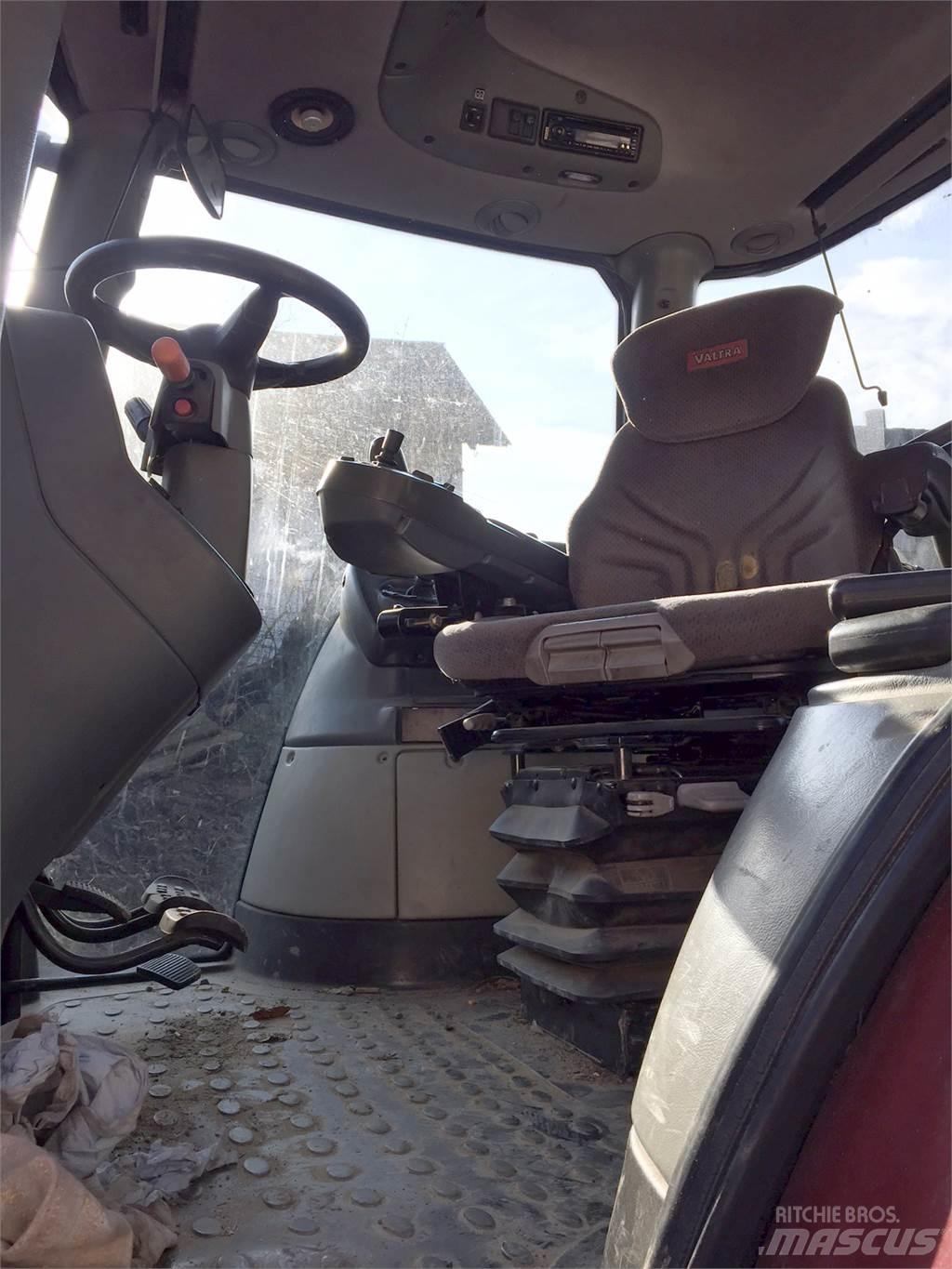 Valtra S280 Tractoare