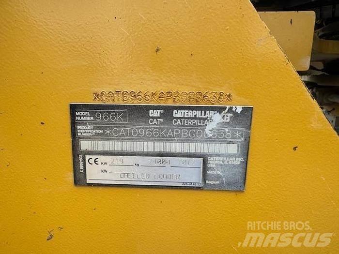 CAT 966K Incarcator pe pneuri