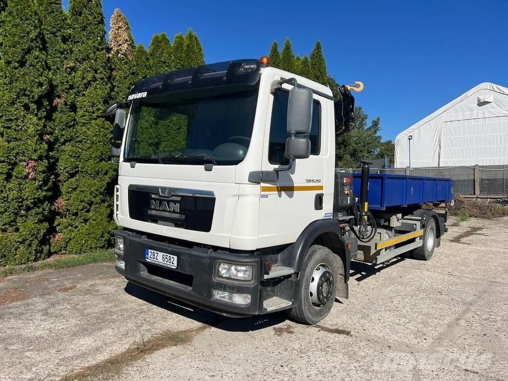 MAN TGM 15.250 Camion cu carlig de ridicare