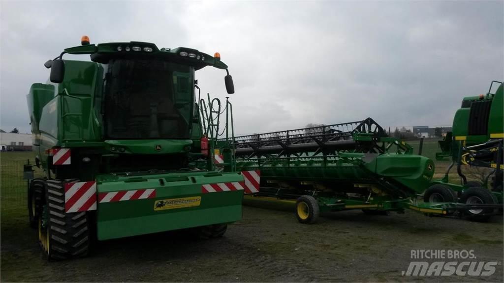 John Deere S685 Combine de secerat
