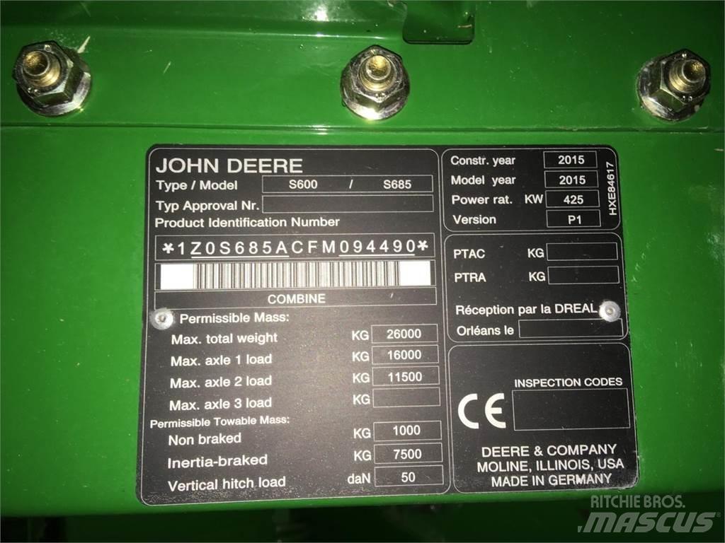 John Deere S685 Combine de secerat