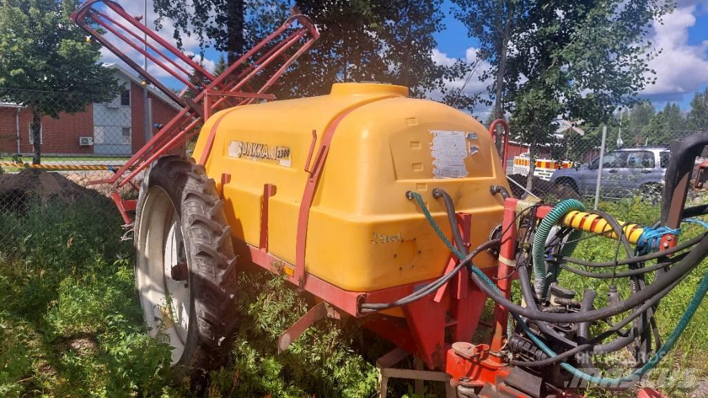 Junkkari 2300/12 Tractoare agricole sprayers