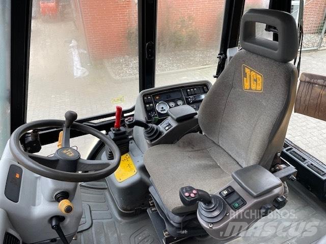 JCB 4CX Buldoexcavatoare