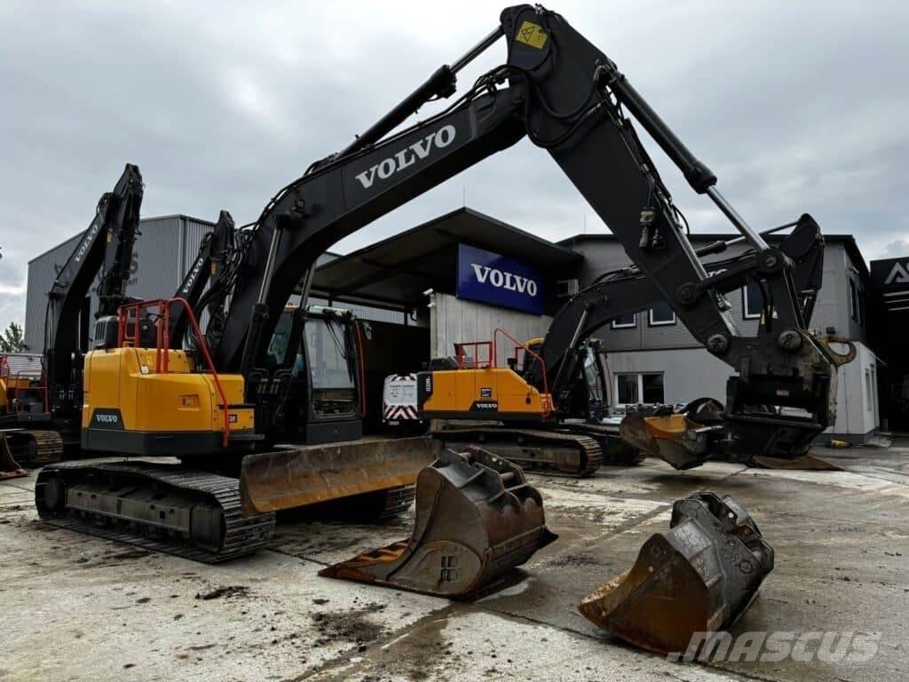 Volvo ECR235EL Excavatoare pe șenile
