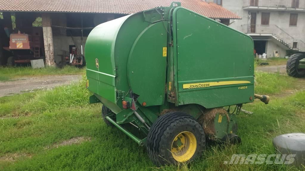 John Deere F 450 Masina de balotat cilindric