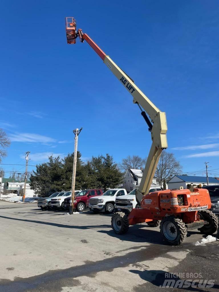 JLG M-600-JP Nacele cu brat articulat