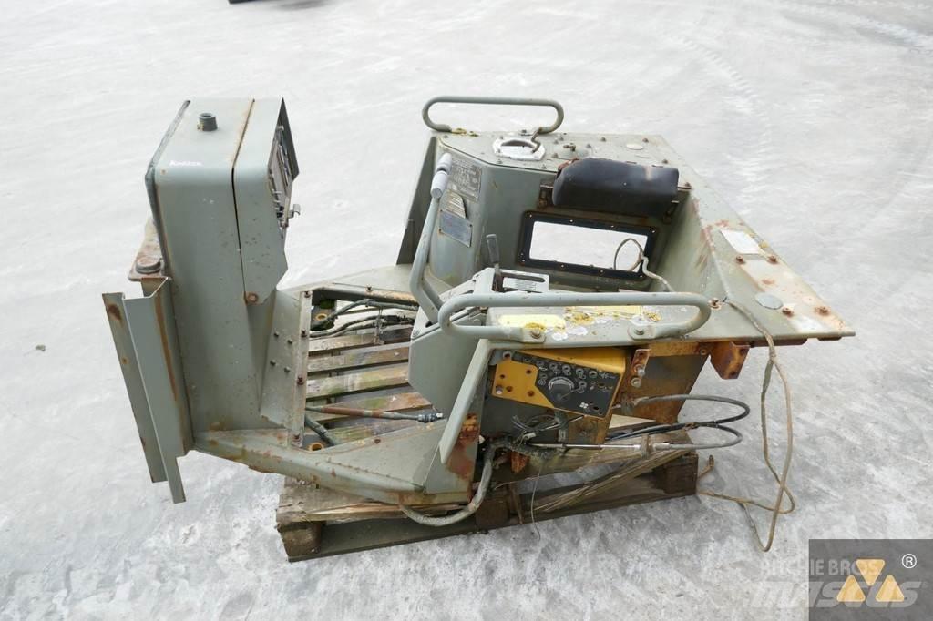 CAT 6T-3309 Cabine si interior