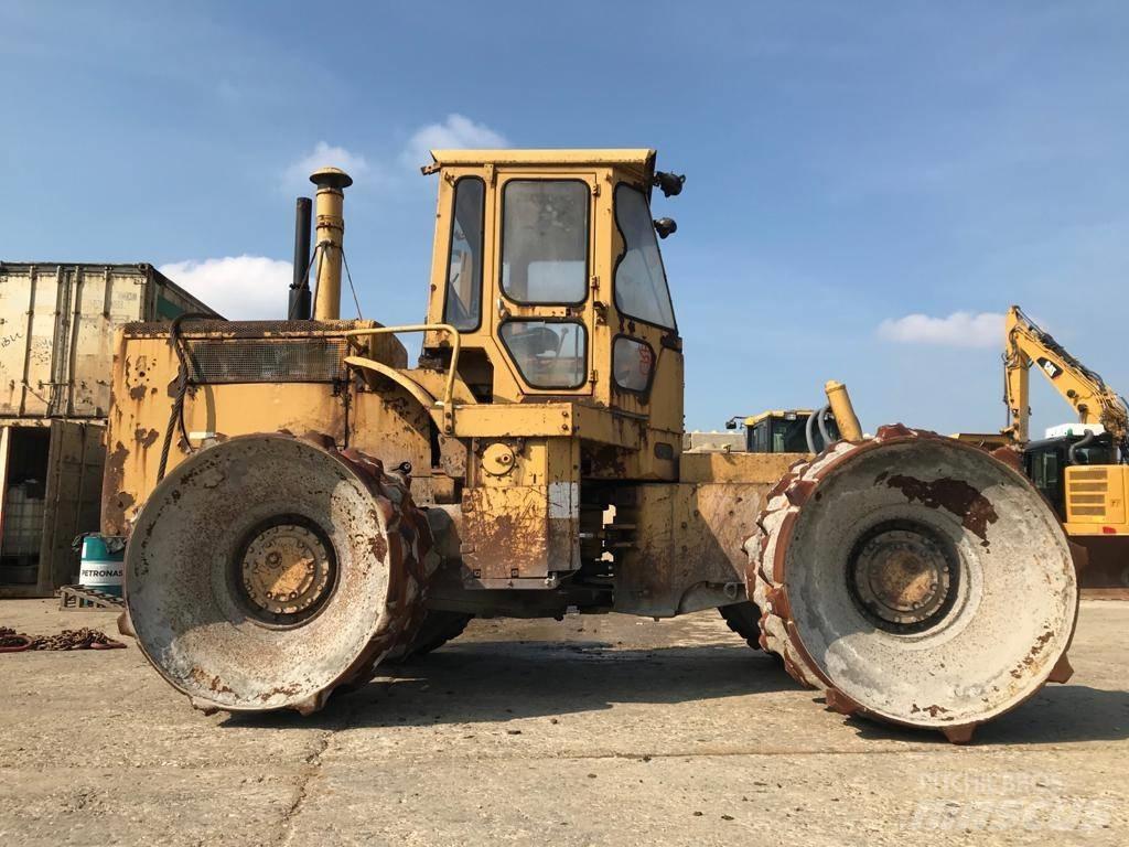 CAT 815 Compactoare sol