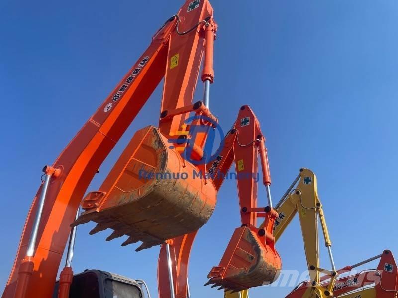 Hitachi ZX 240 Excavatoare pe șenile
