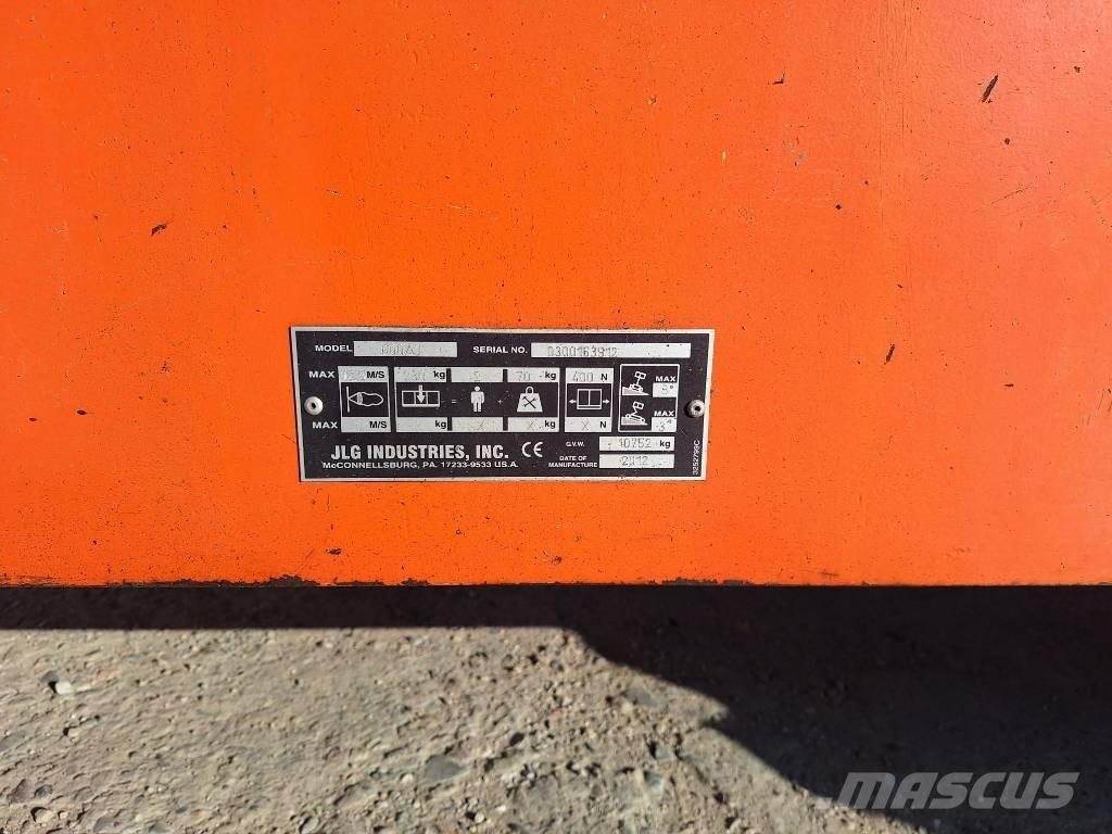 JLG 600AJ Nacele cu brat articulat