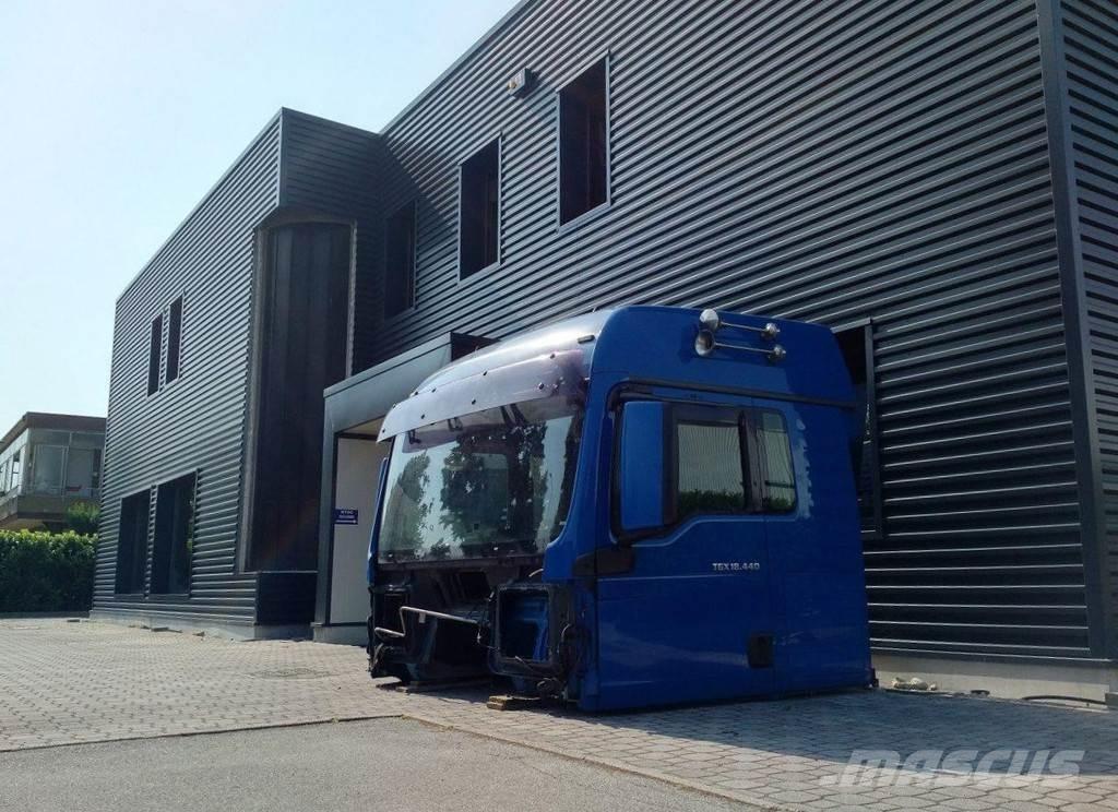 MAN TGX XLX EURO 5 Cabine si interior