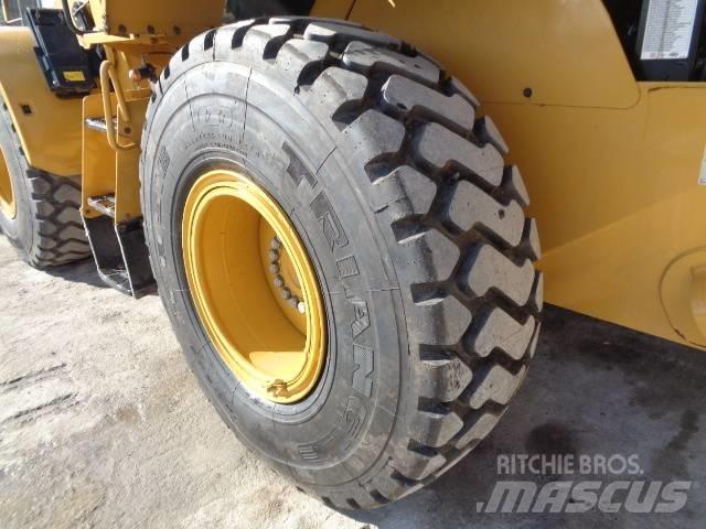 CAT 926M Incarcator pe pneuri