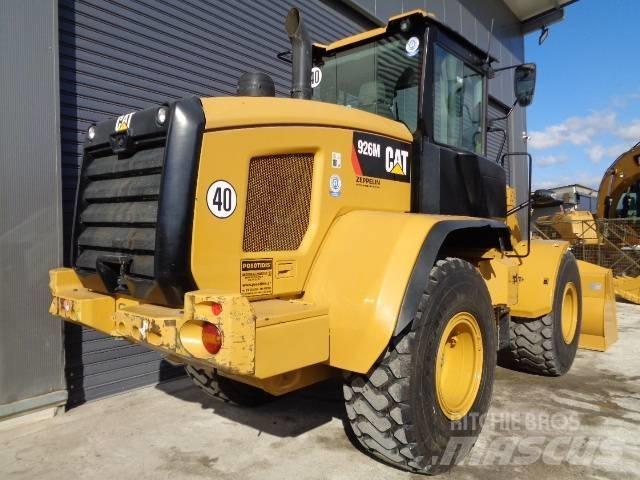 CAT 926M Incarcator pe pneuri