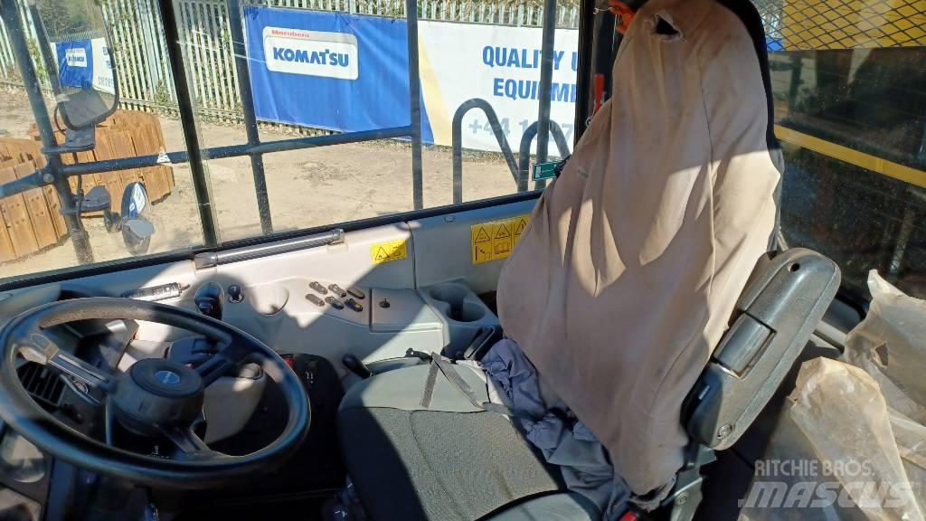Komatsu HM300-5 Transportoare articulate
