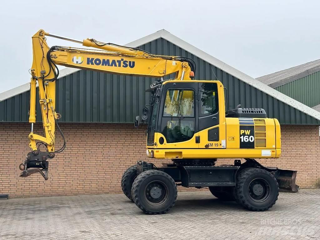 Komatsu PW160-8 Excavatoare cu roti