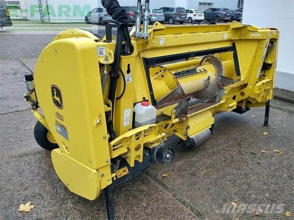 John Deere 8600 Forajere cu autopropulsare