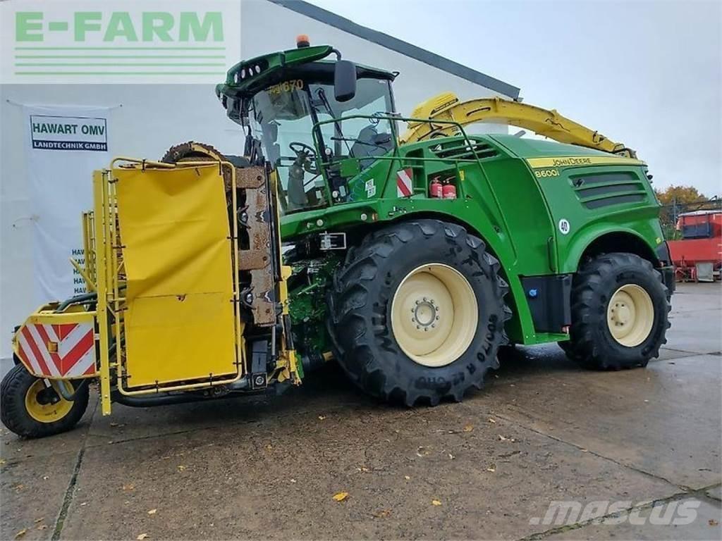 John Deere 8600 Forajere cu autopropulsare