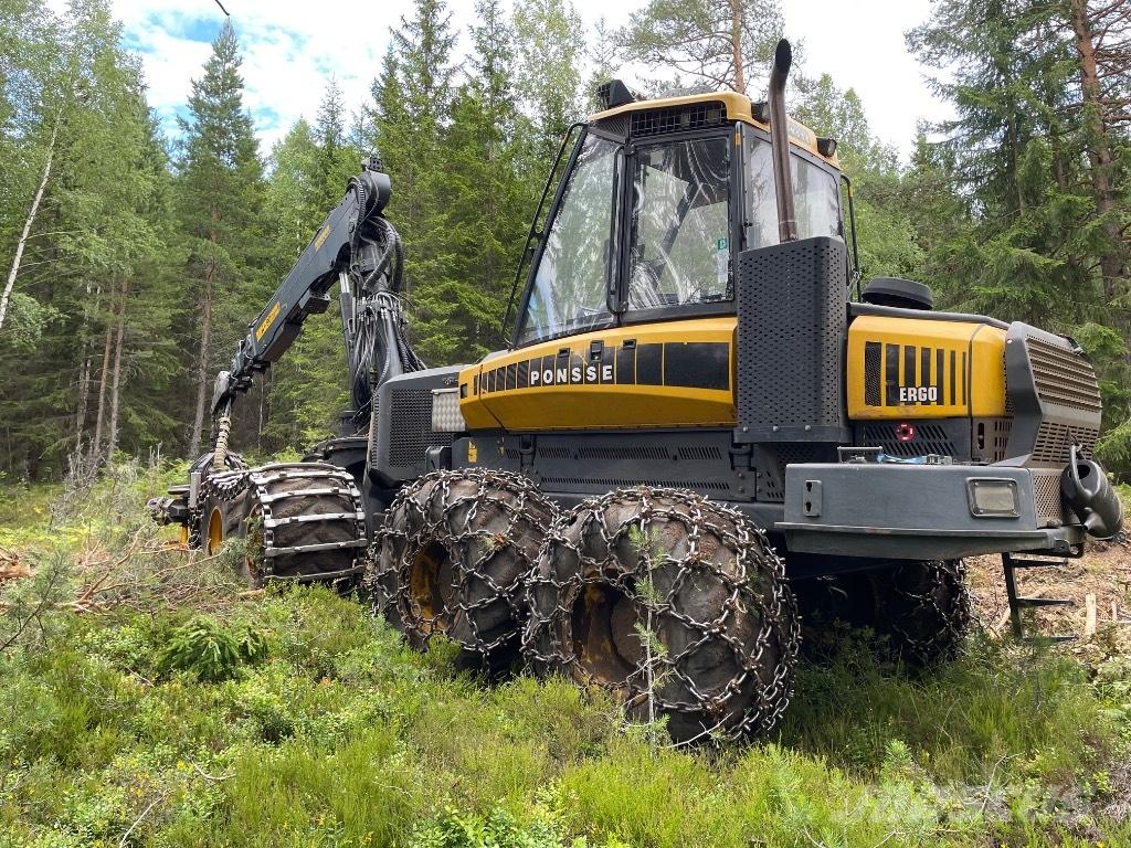 Ponsse Ergo 8W Combine forestiere