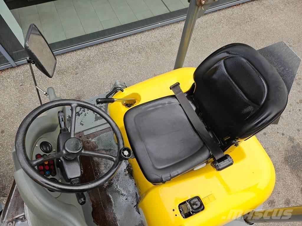 Wacker Neuson 2001 Minitractor de teren