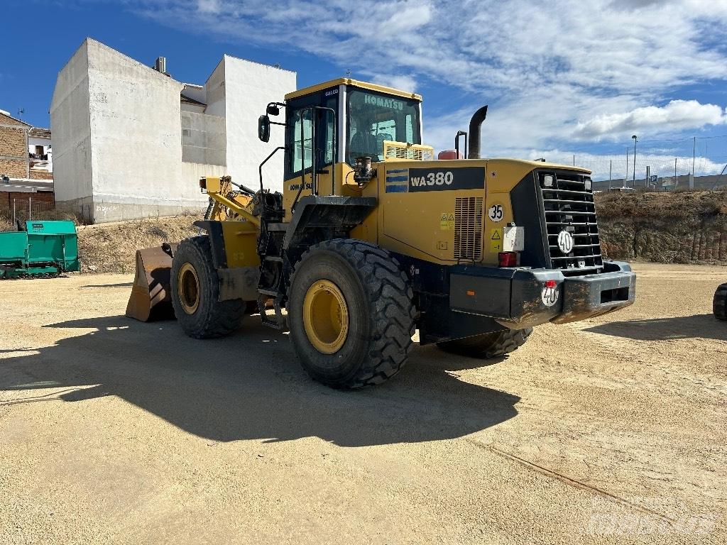 Komatsu WA 380-5 Incarcator pe pneuri
