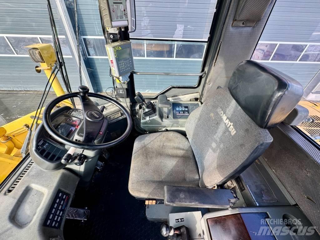 Komatsu WA 470-3H Incarcator pe pneuri