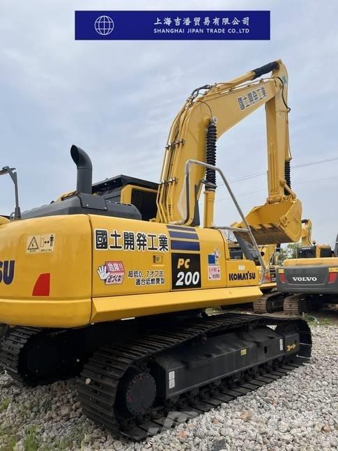 Komatsu PC 200 Excavatoare pe șenile
