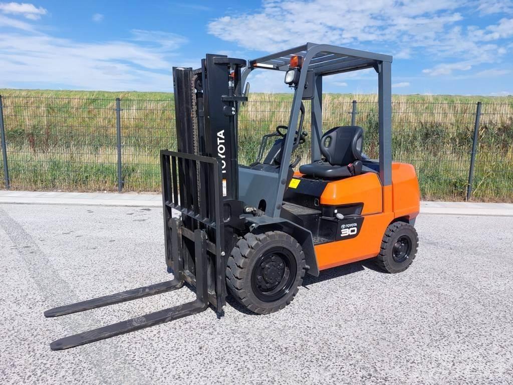 Toyota FDZN30 Stivuitor diesel