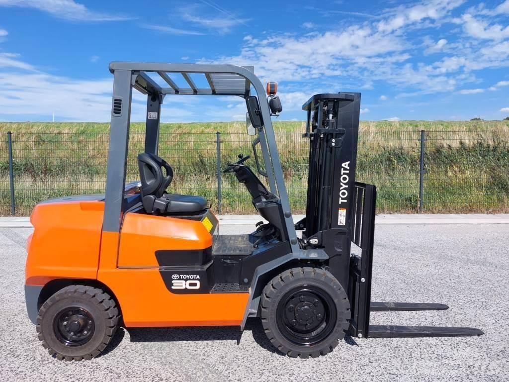 Toyota FDZN30 Stivuitor diesel