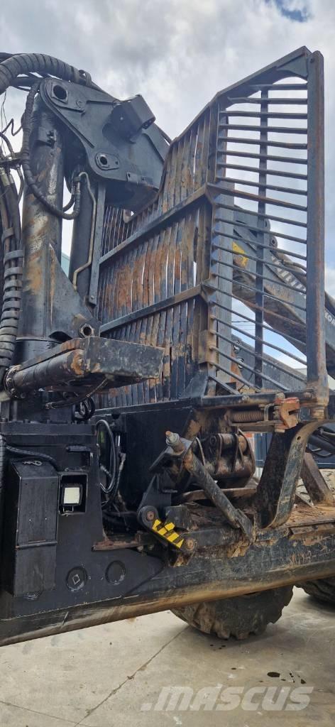 Komatsu 895 Transportoare