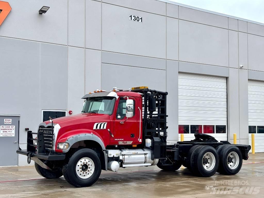 Mack Granite Vehicule de recuperare