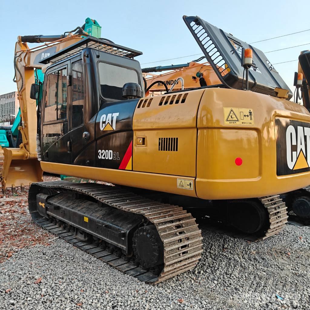 CAT 320D2L Excavatoare pe șenile
