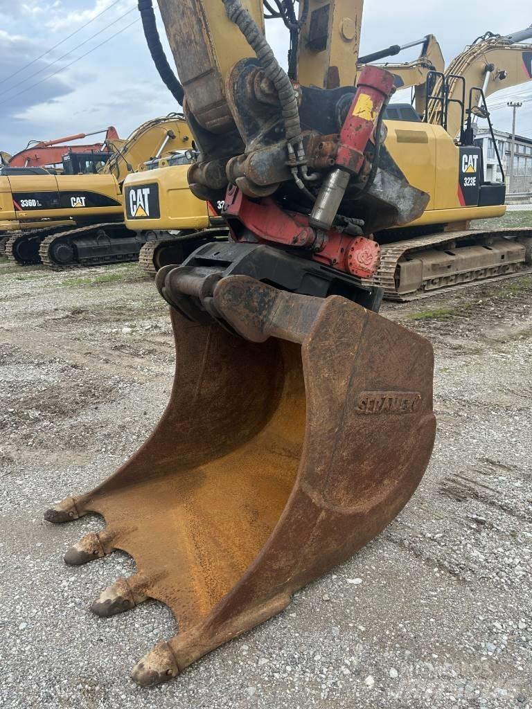 CAT 320 C L Excavatoare pe șenile
