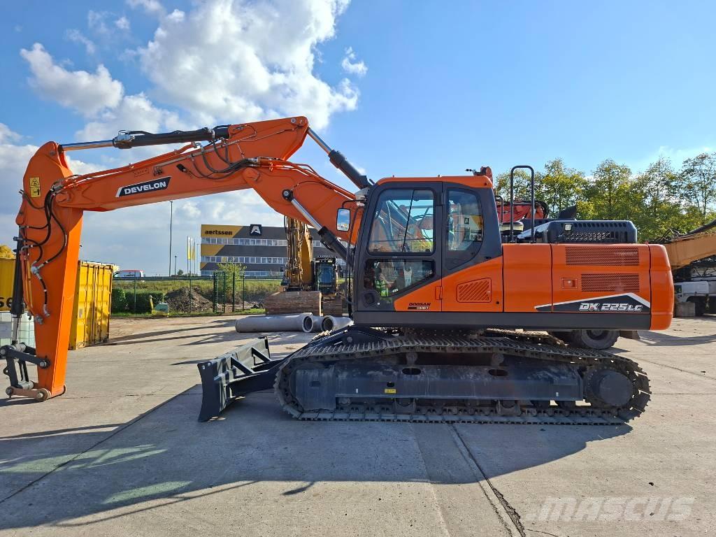 Develon DX 225 LC-7 Excavatoare pe șenile
