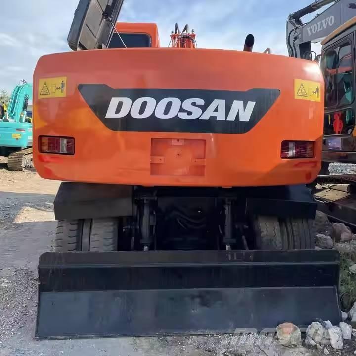 Doosan DX150W-9C Excavatoare cu roti