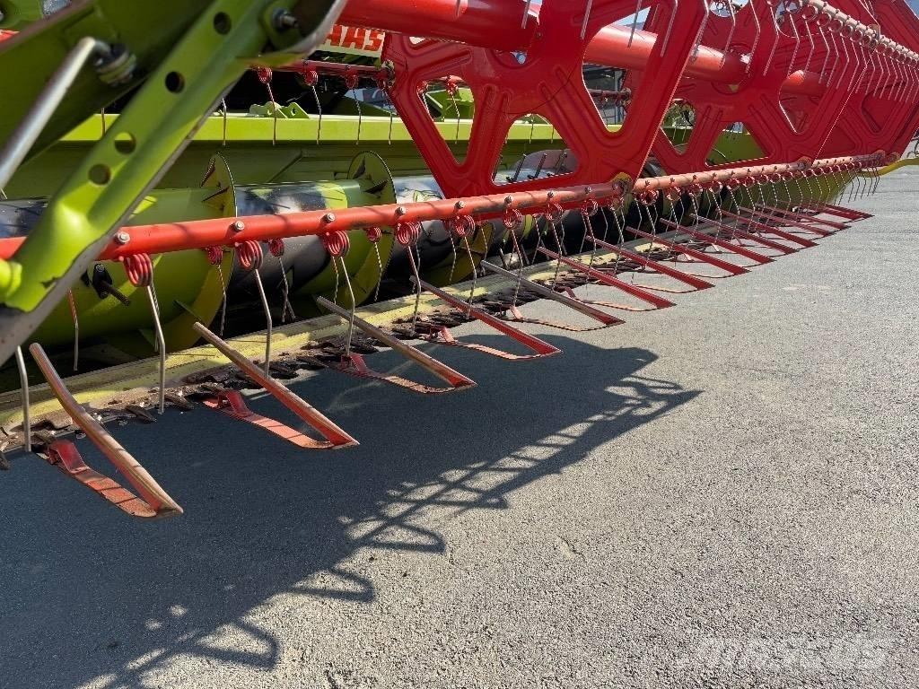 CLAAS Tucano 420 APS Combine de secerat