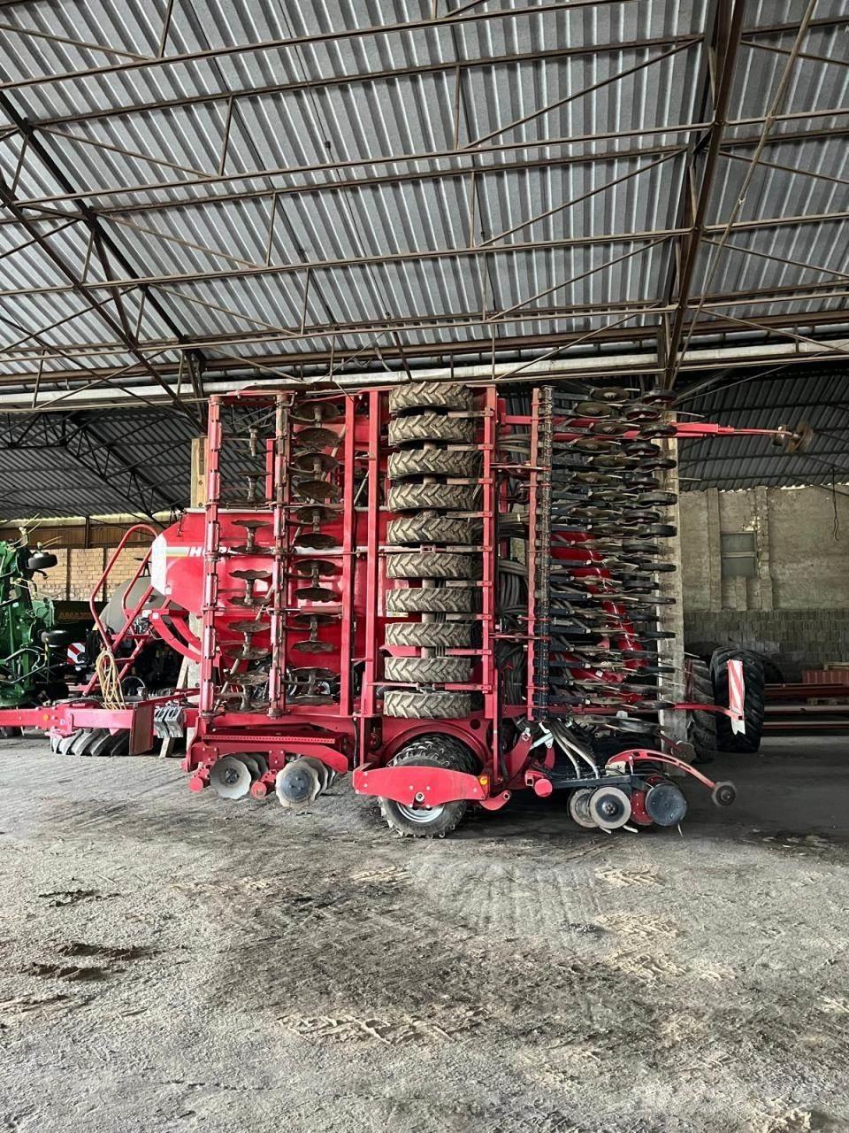 Horsch Pronto 9 DC Perforatoare