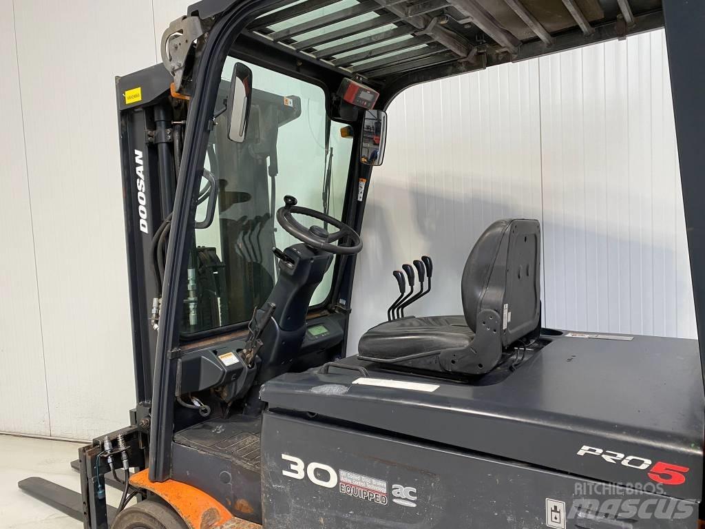 Doosan B30X-5 Stivuitor electric