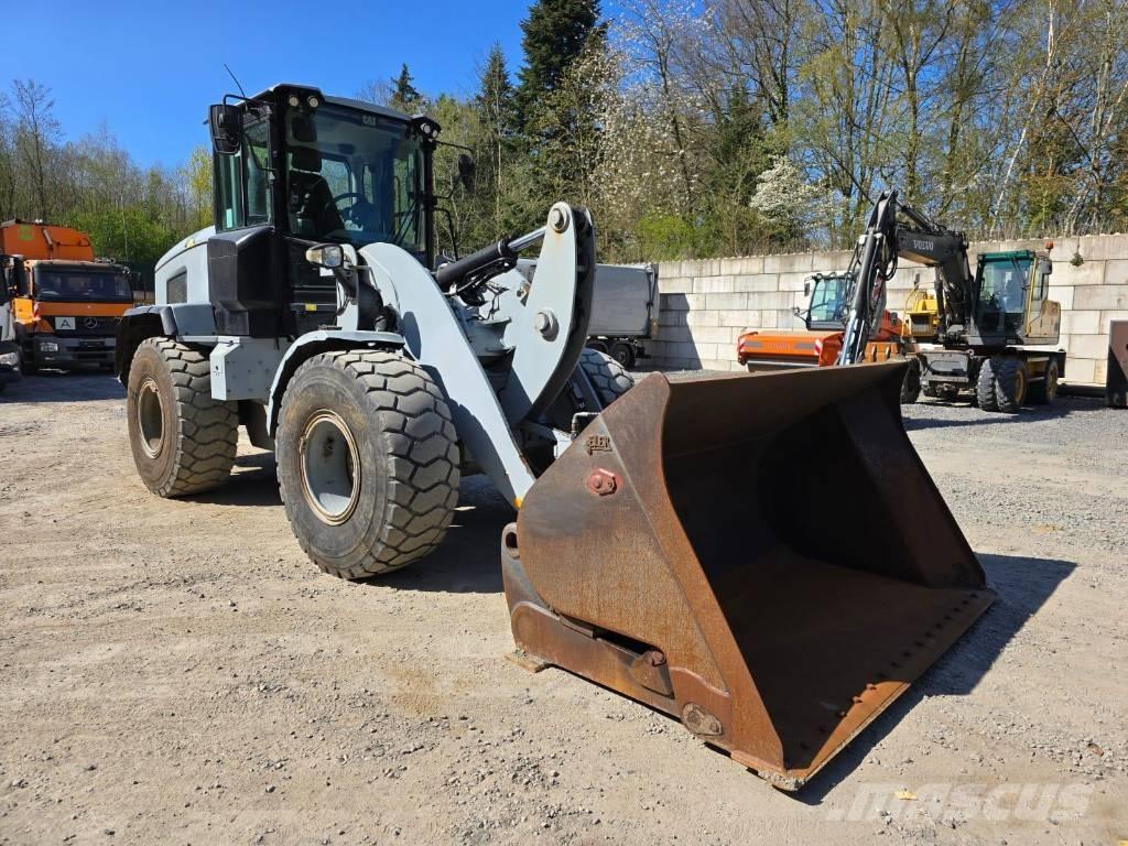CAT 926M Incarcator pe pneuri