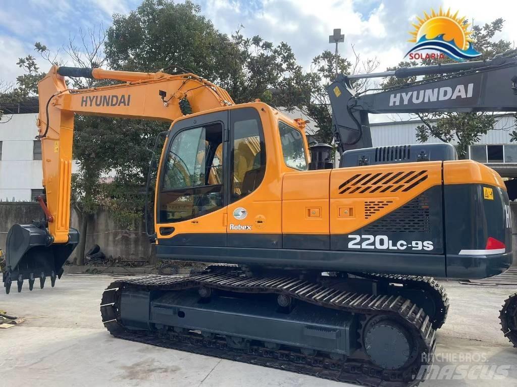 Hyundai R220LC-9S Excavatoare cu roti