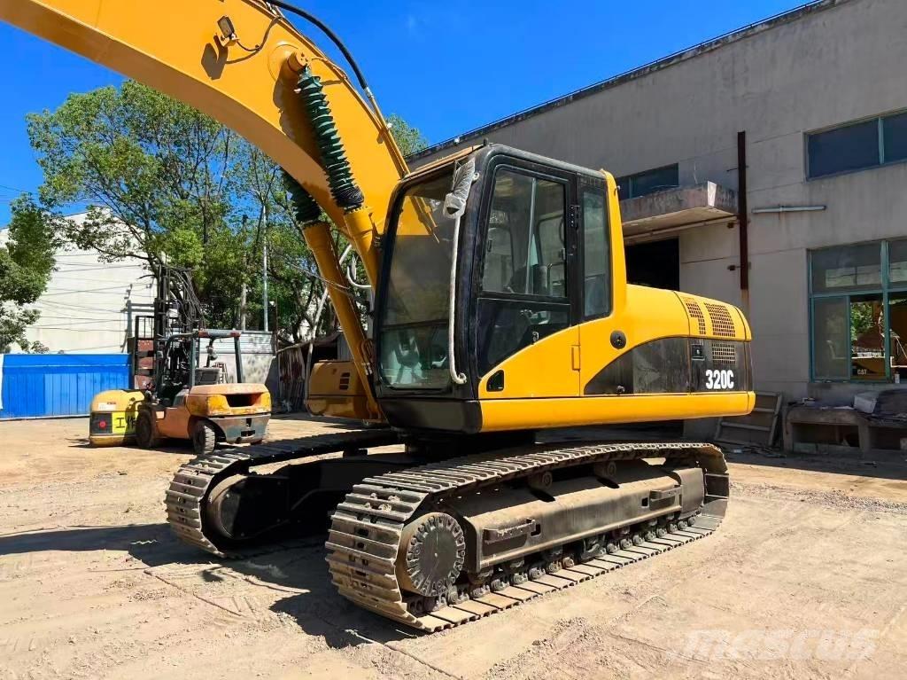 CAT 320 C L Excavatoare pe șenile
