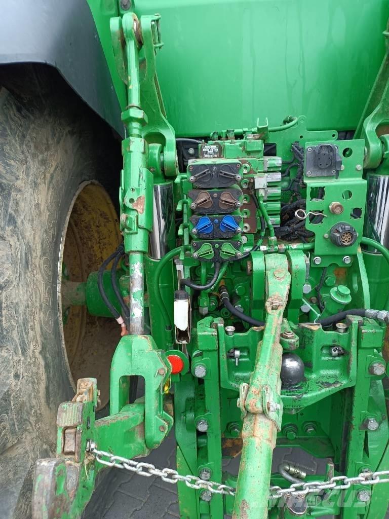 John Deere 7215 R Tractoare