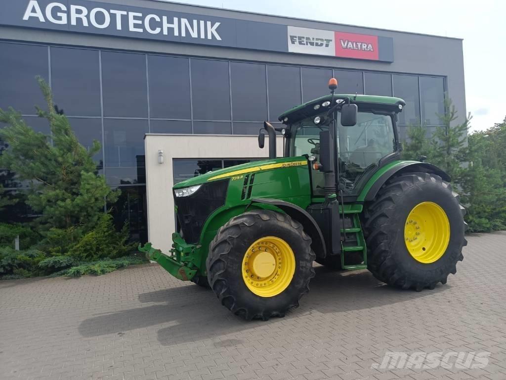 John Deere 7215 R Tractoare