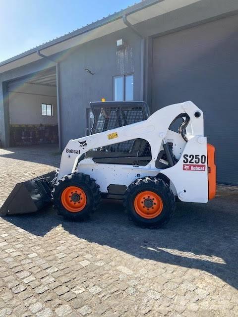 Bobcat S 250 Mini incarcator